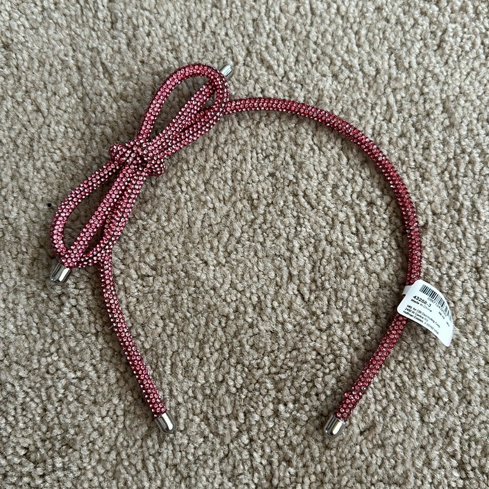 A cute headband in the brand icing